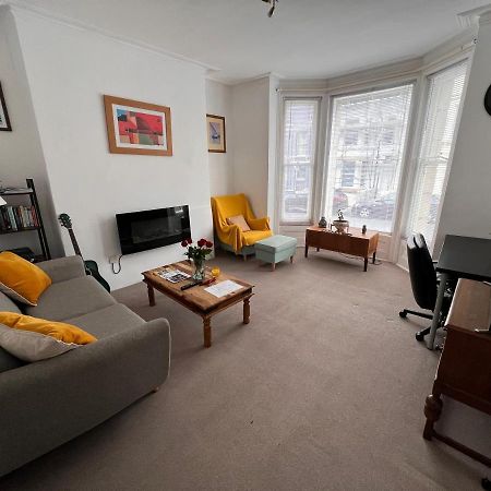 Lovely - 1 Bedroom Flat In Hastings Town Centre エクステリア 写真