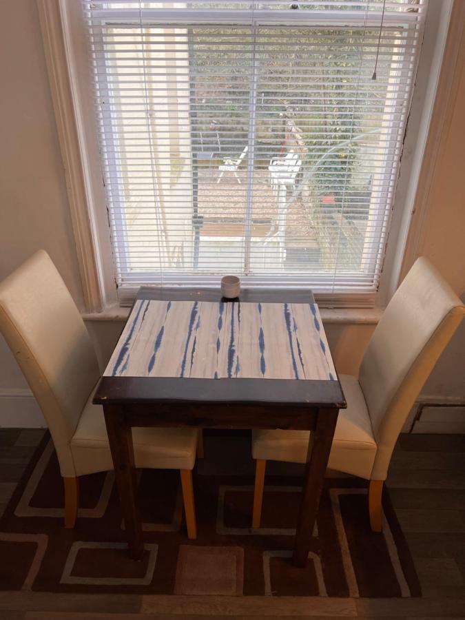 Lovely - 1 Bedroom Flat In Hastings Town Centre エクステリア 写真